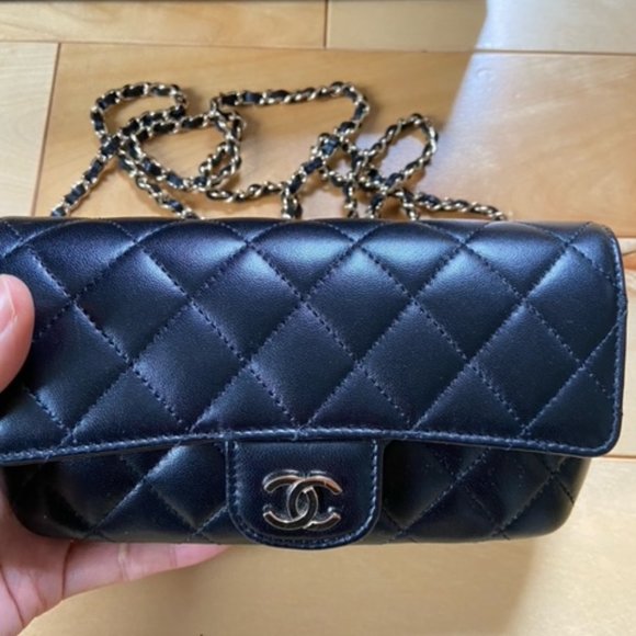 Authentic black lambskin gold hardware Chanel flap with chain - Picture 7 of 8